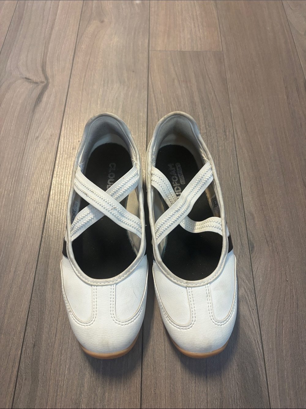 Adidas Big Kids Size 6 White Cross-Strap Ballet Flats